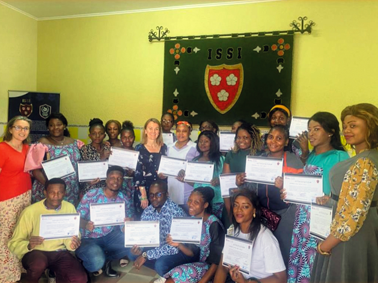 fundacion rode RAISING NURSE’S VOICE/ELEVONS LA VOIXE DES INFIRMIERS: EL LIDERAZGO DE LA ENFERMERÍA EN LA SALUD, IGUALDAD DE GÉNERO Y PREVENCIÓN DE VIOLENCIA BASADA EN GÉNERO. FASE 2, KINSHASA. RDC.