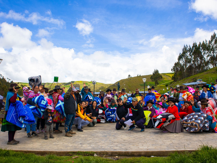 Fundación Rode - ASISTENCIA HUMANITARIA A 72 FAMILIAS DEL CENTRO POBLADO ÑAHUINPUQUIO FRENTE A LA EMERGENCIA CAUSADA POR HELADAS